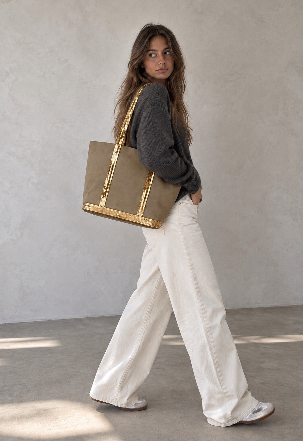 Le Vanessa Gold